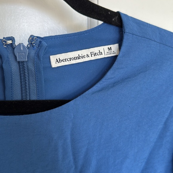 Abercrombie & Fitch Short Sleeve Cutout Maxi Dress Blue - Picture 4 of 6